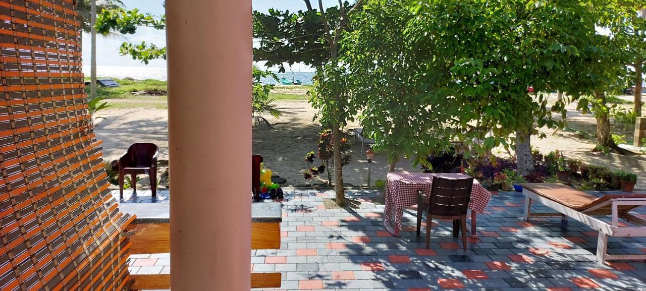 Marari Anna Beach Villa Mararikulam Luaran gambar